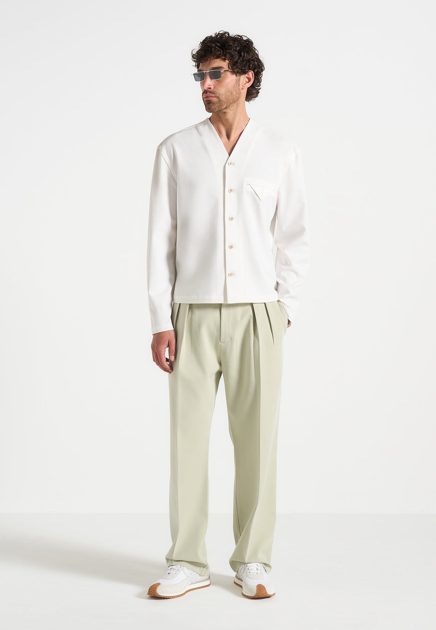pierre-relaxed-fit-hatched-pleated-tailored-trousers-sage