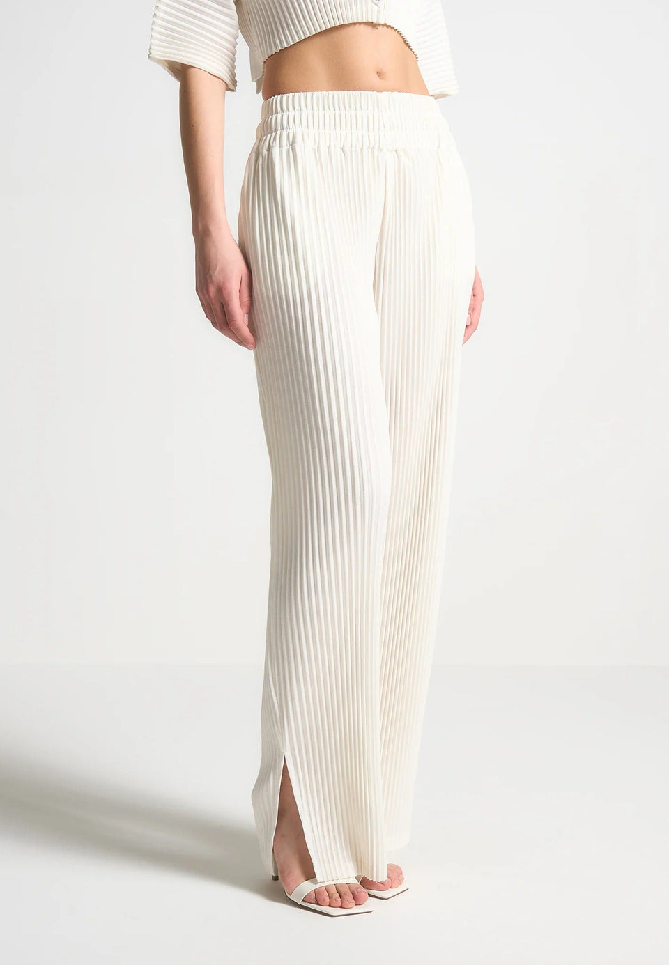 L⁠ila - Pleated Pants - Off White