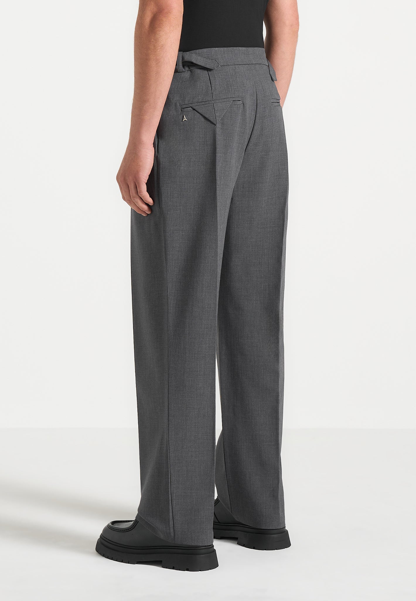P⁠ierre - Relaxed Fit Hatched Pleated Tailored Trousers - Dark Grey