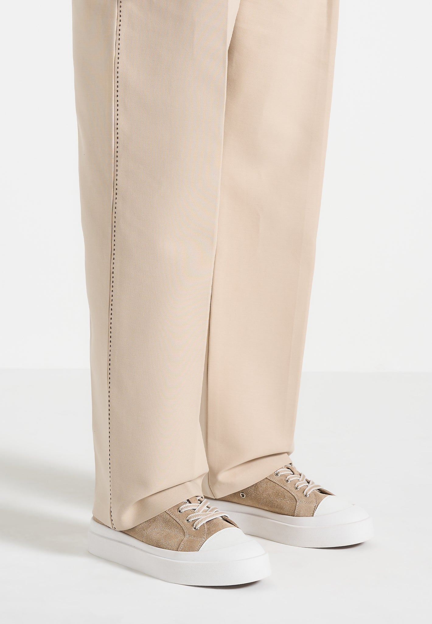 vienna-suede-contrast-stitch-sneaker-beige 