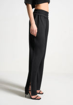 L⁠ila - Pleated Pants - Black