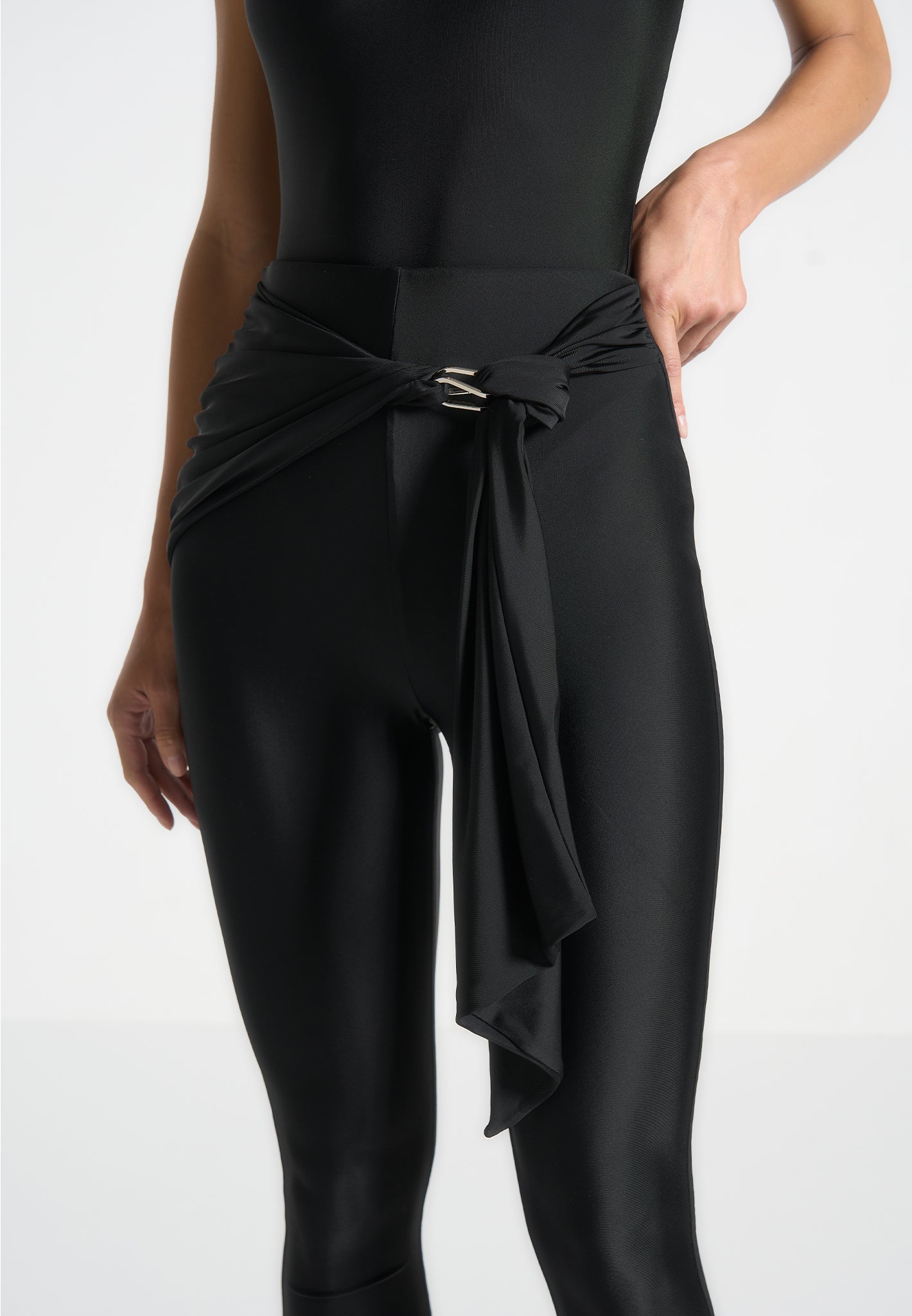 draped-hardware-detail-leggings-black