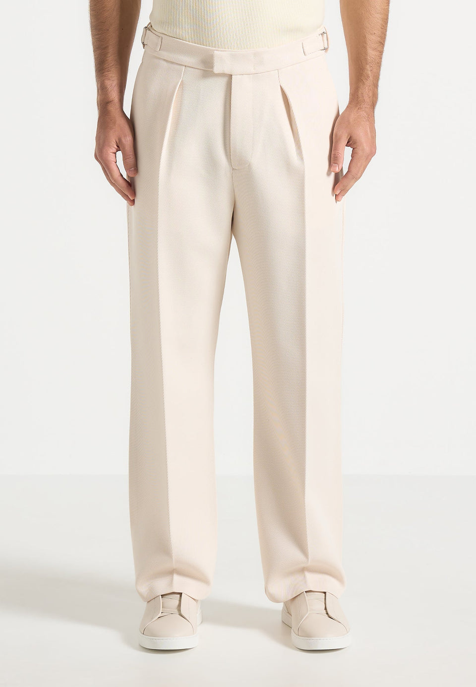 relaxed-fit-twill-pleated-tailored-trousers-cream