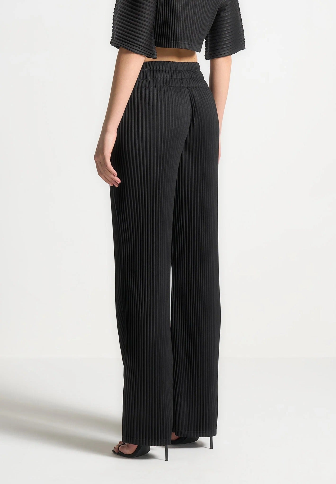 L⁠ila - Pleated Pants - Black