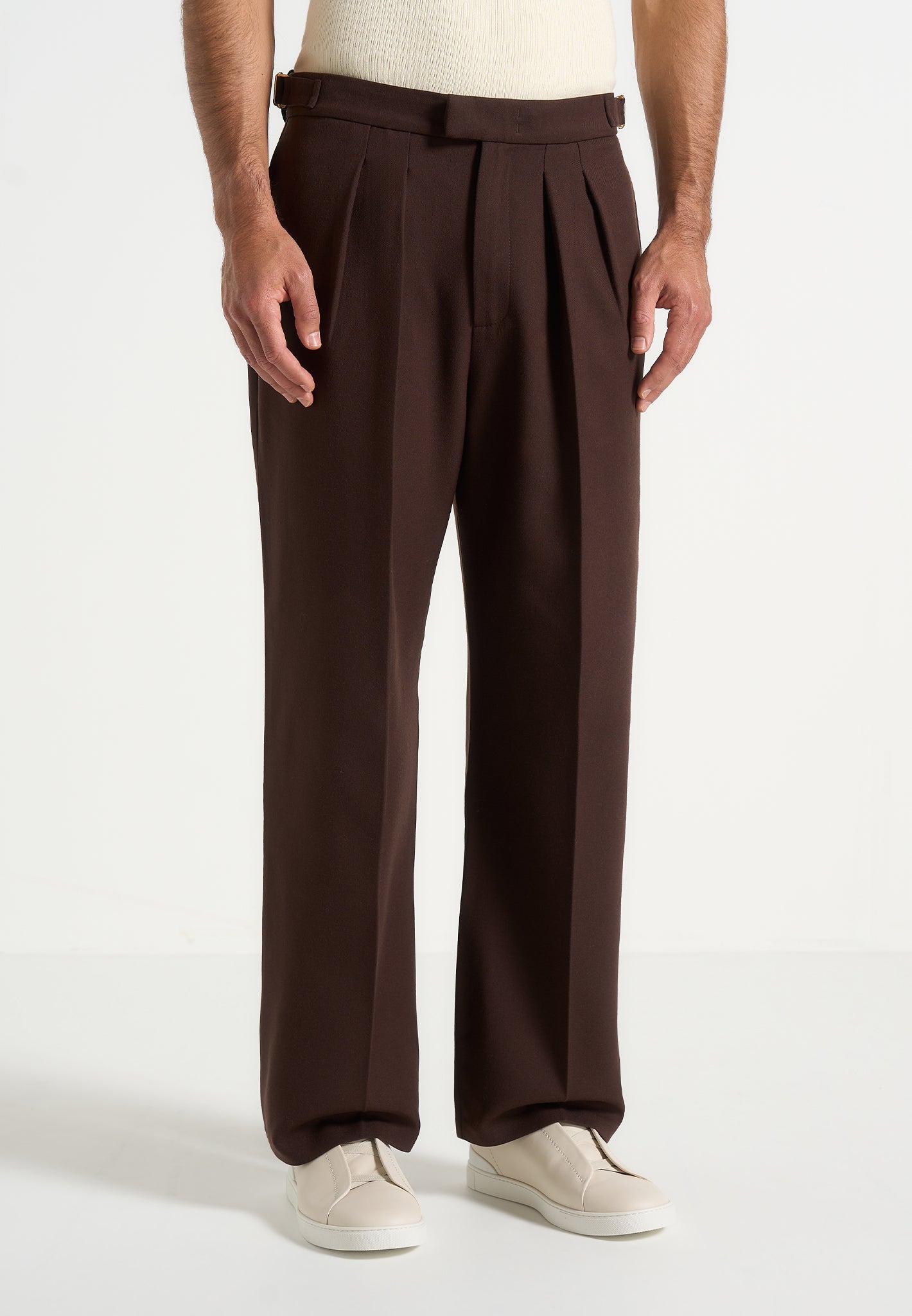 P⁠ierre - Relaxed Fit Pleated Tailored Trousers - Brown