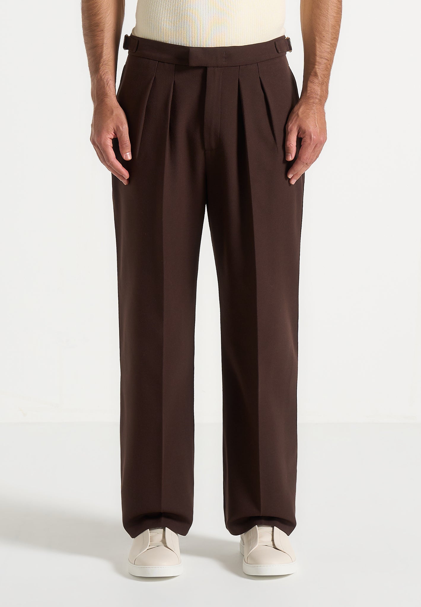 P⁠ierre - Relaxed Fit Pleated Tailored Trousers - Brown