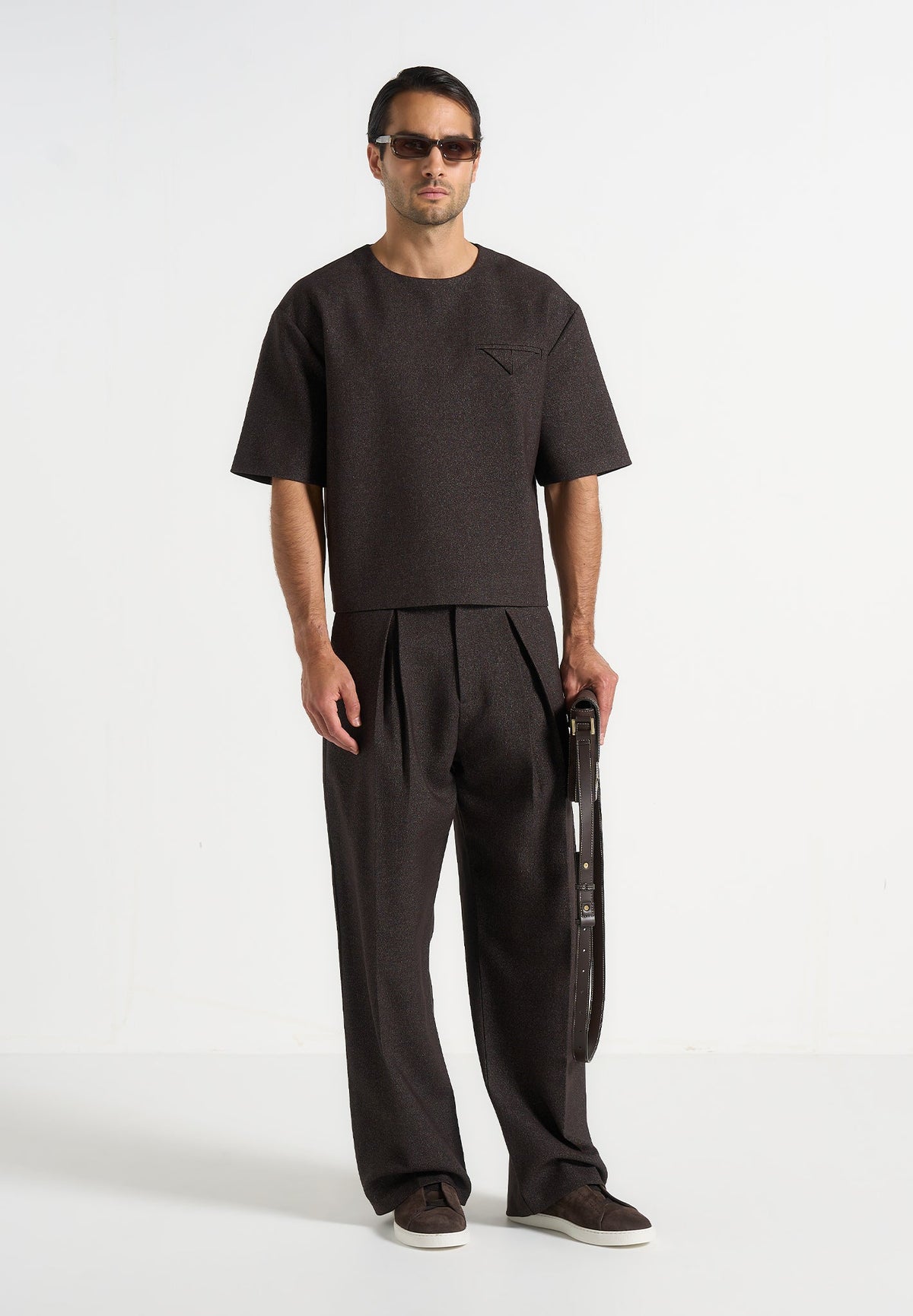 Leon - Boxy Cropped Hatched T-Shirt - Dark Brown