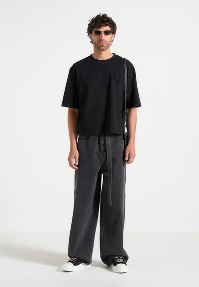 leon-boxy-cropped-t-shirt-black