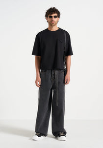 Léon - Boxy Cropped T-Shirt - Black