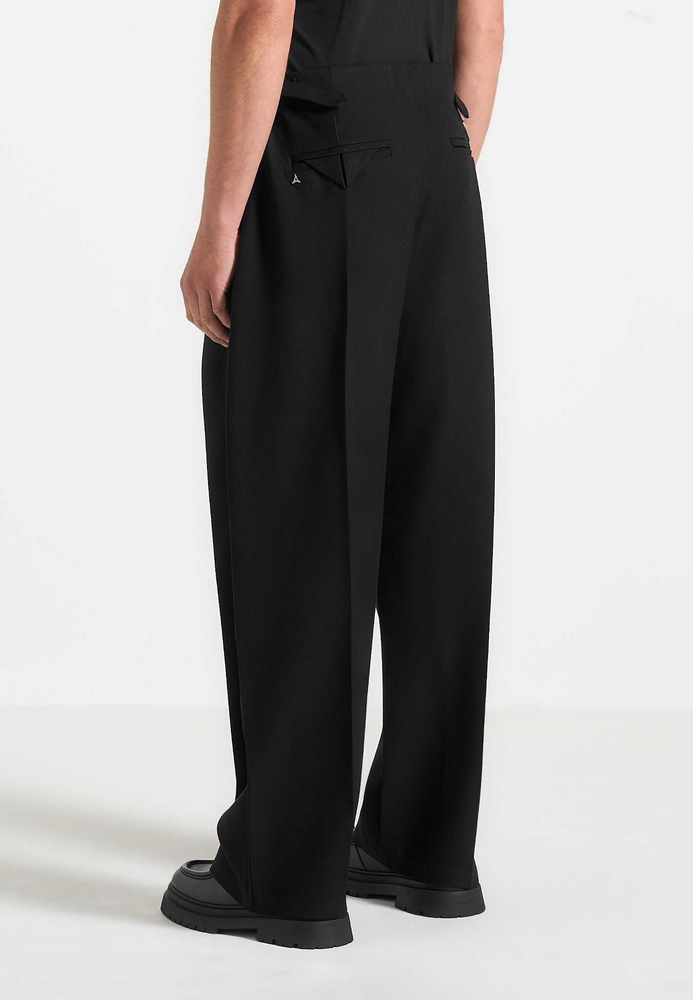lior-box-pleat-wide-leg-trousers-black