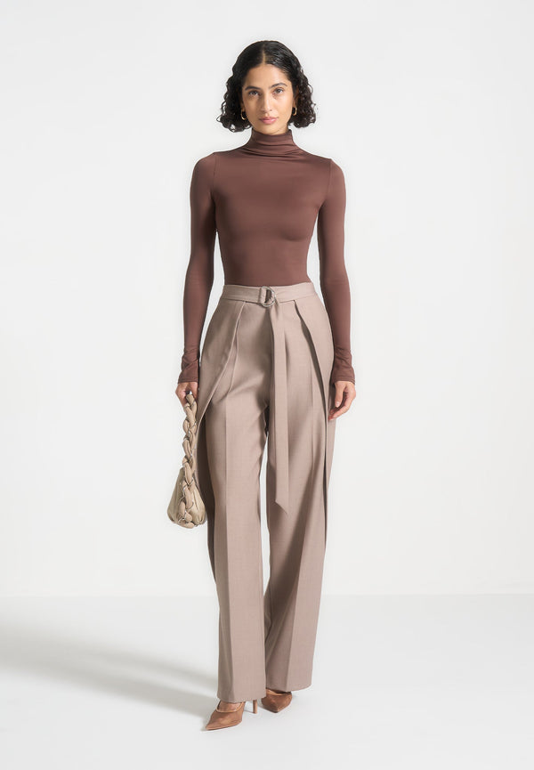 Élise - Mock Neck Long Sleeve Top - Brown