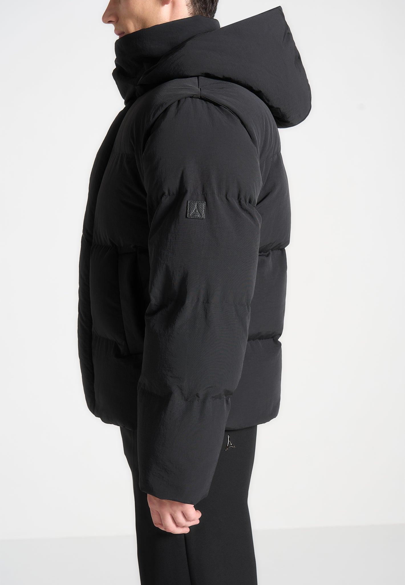 2-in-1-hooded-puffer-gilet-black