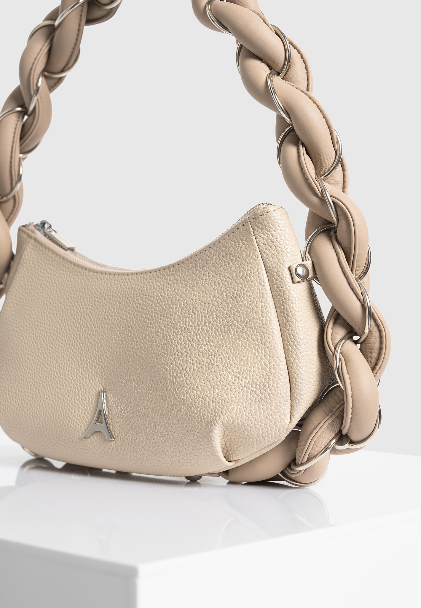 chain-plaited-rope-handbag-beige 