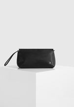 jessy-textured-leather-washbag-black