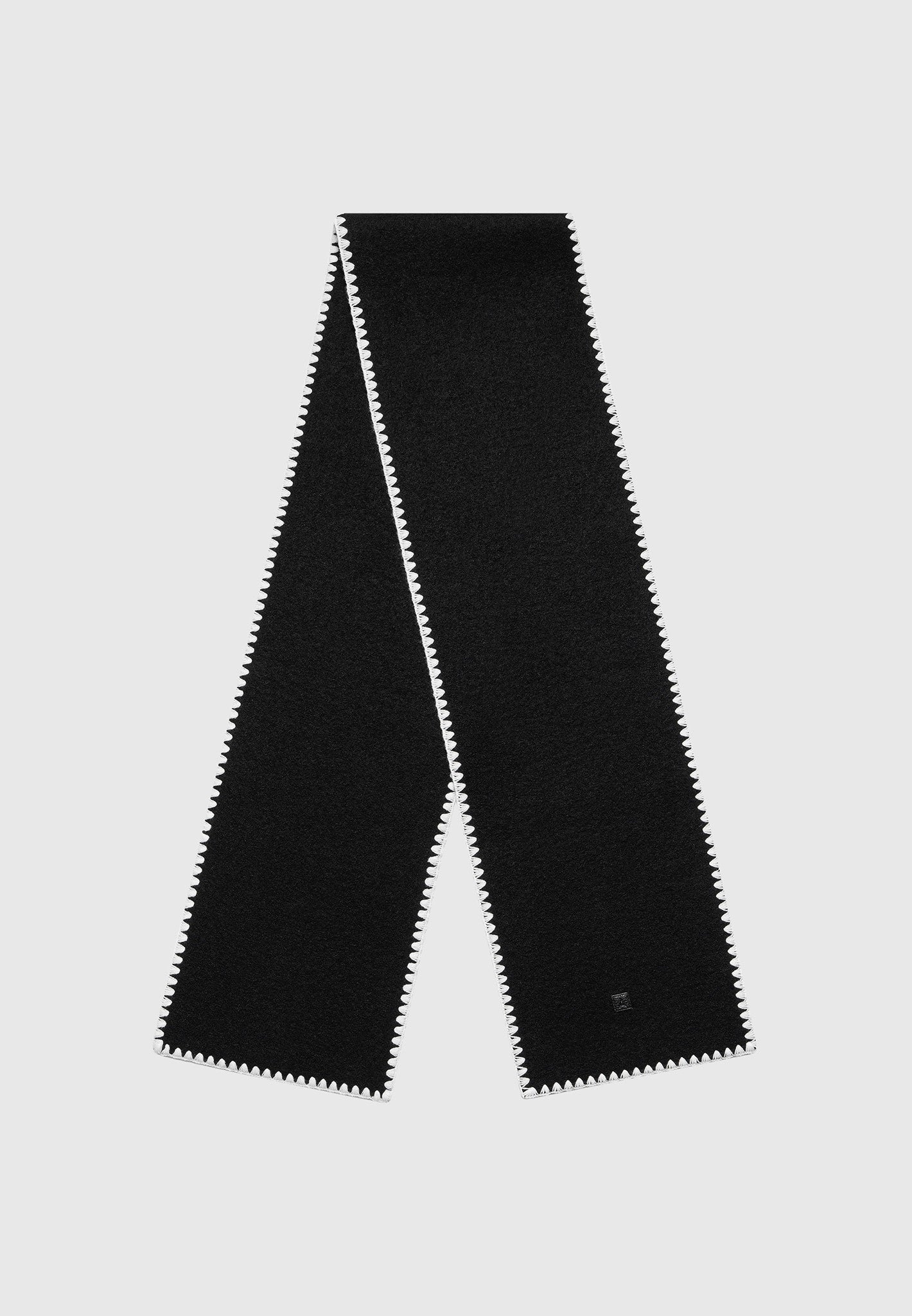 Aube - Blanket Stitch Wool Scarf - Black 