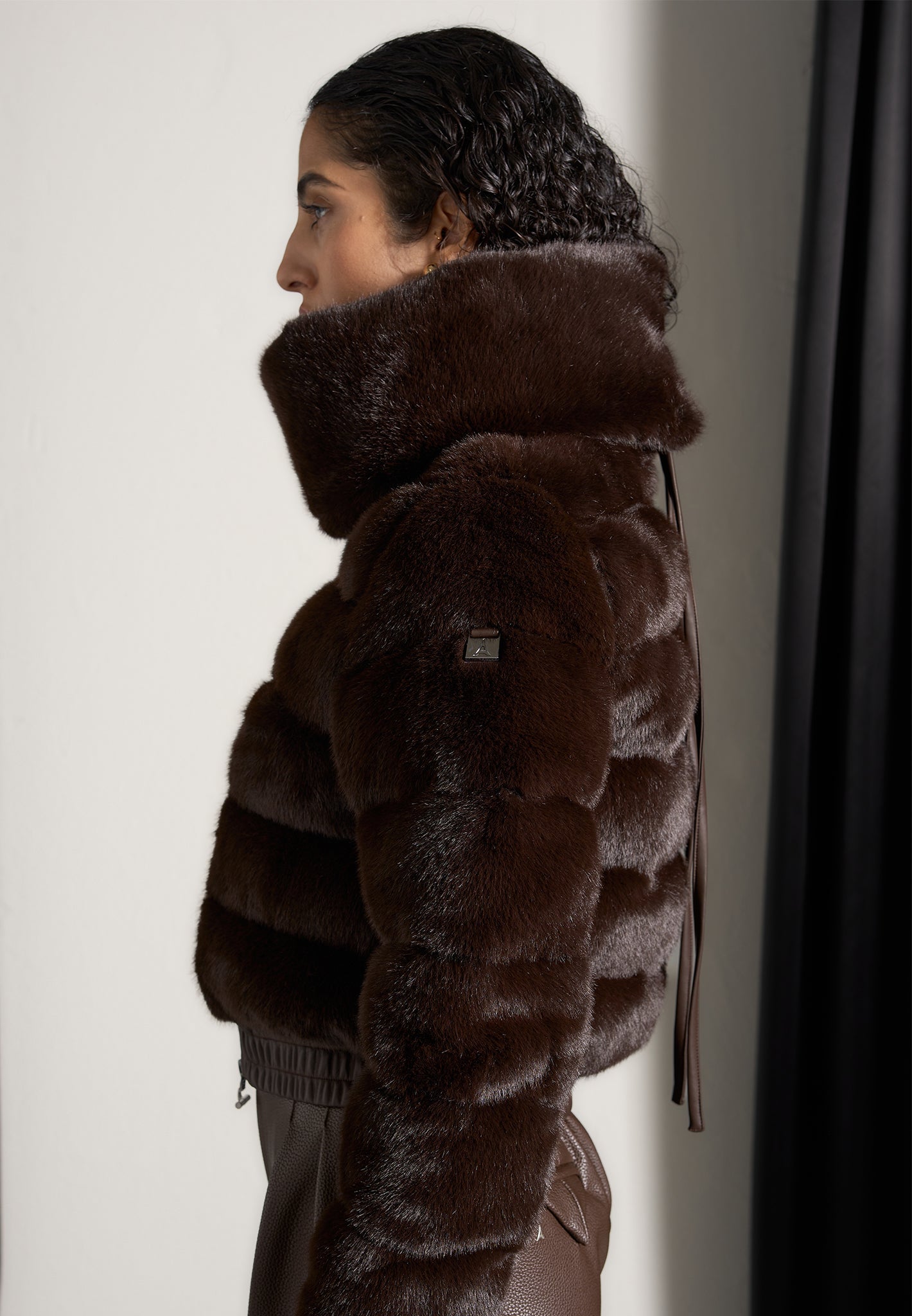 plush-ribbed-jacket-with-scarf-brown