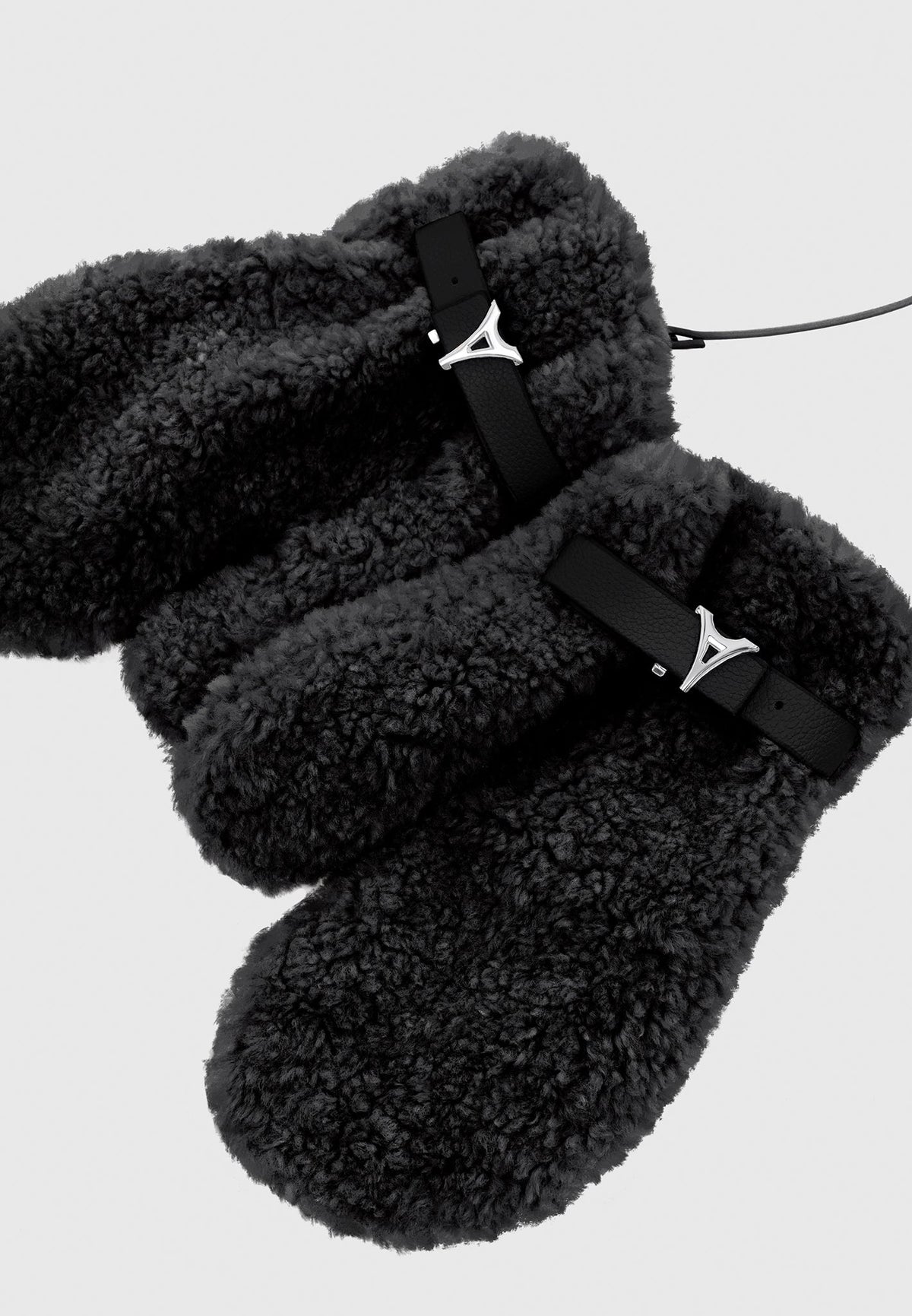 Eiffel Plush Mittens - Black