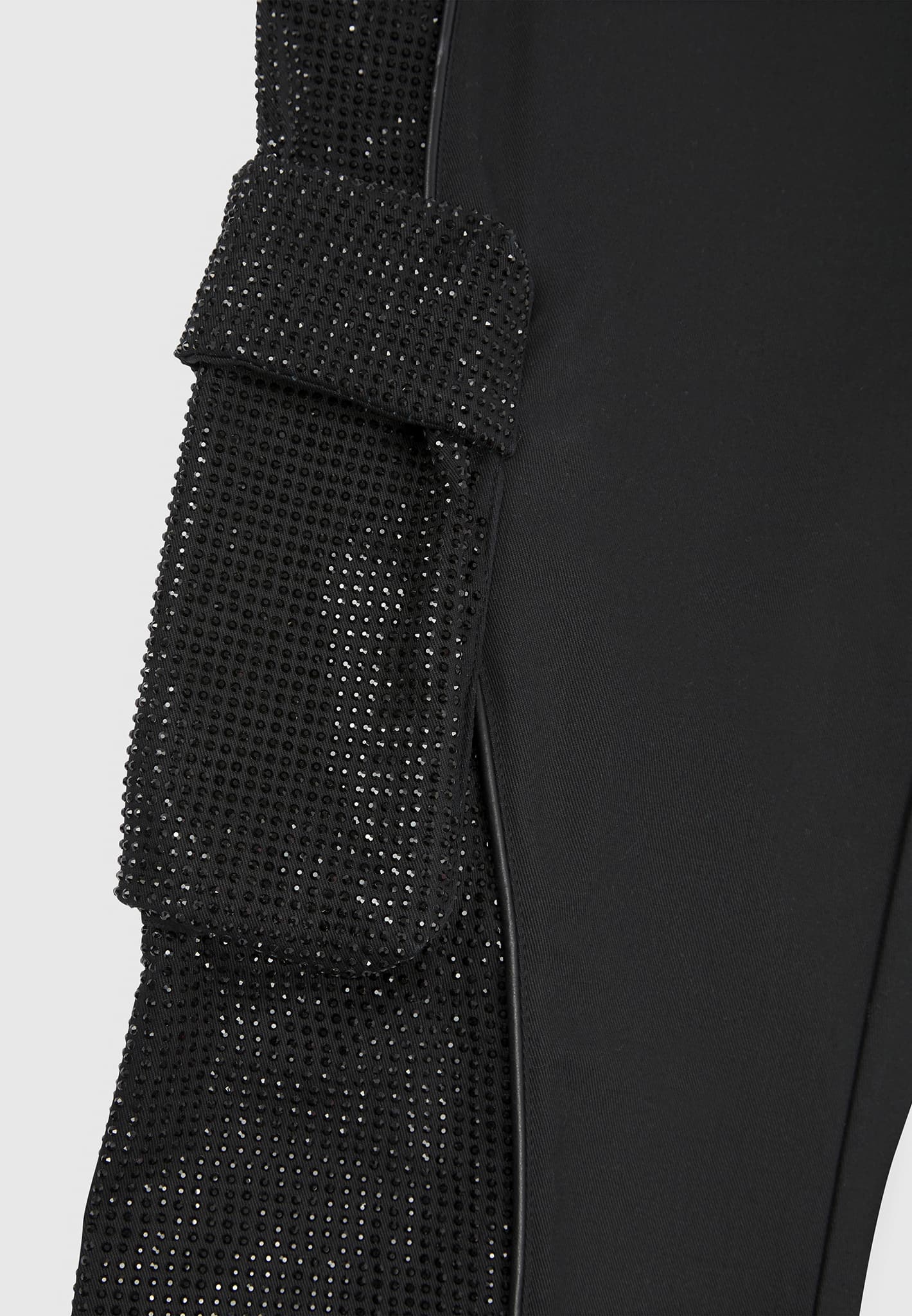 embellished-contour-cargo-pants-black