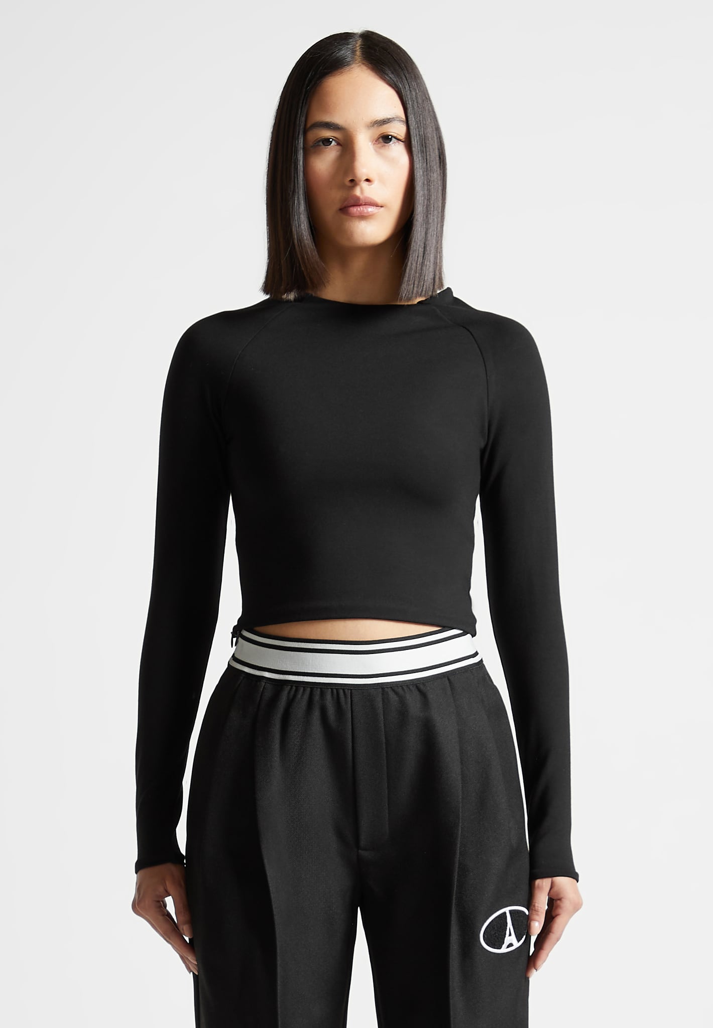 eternelle-long-sleeve-crop-top-black 