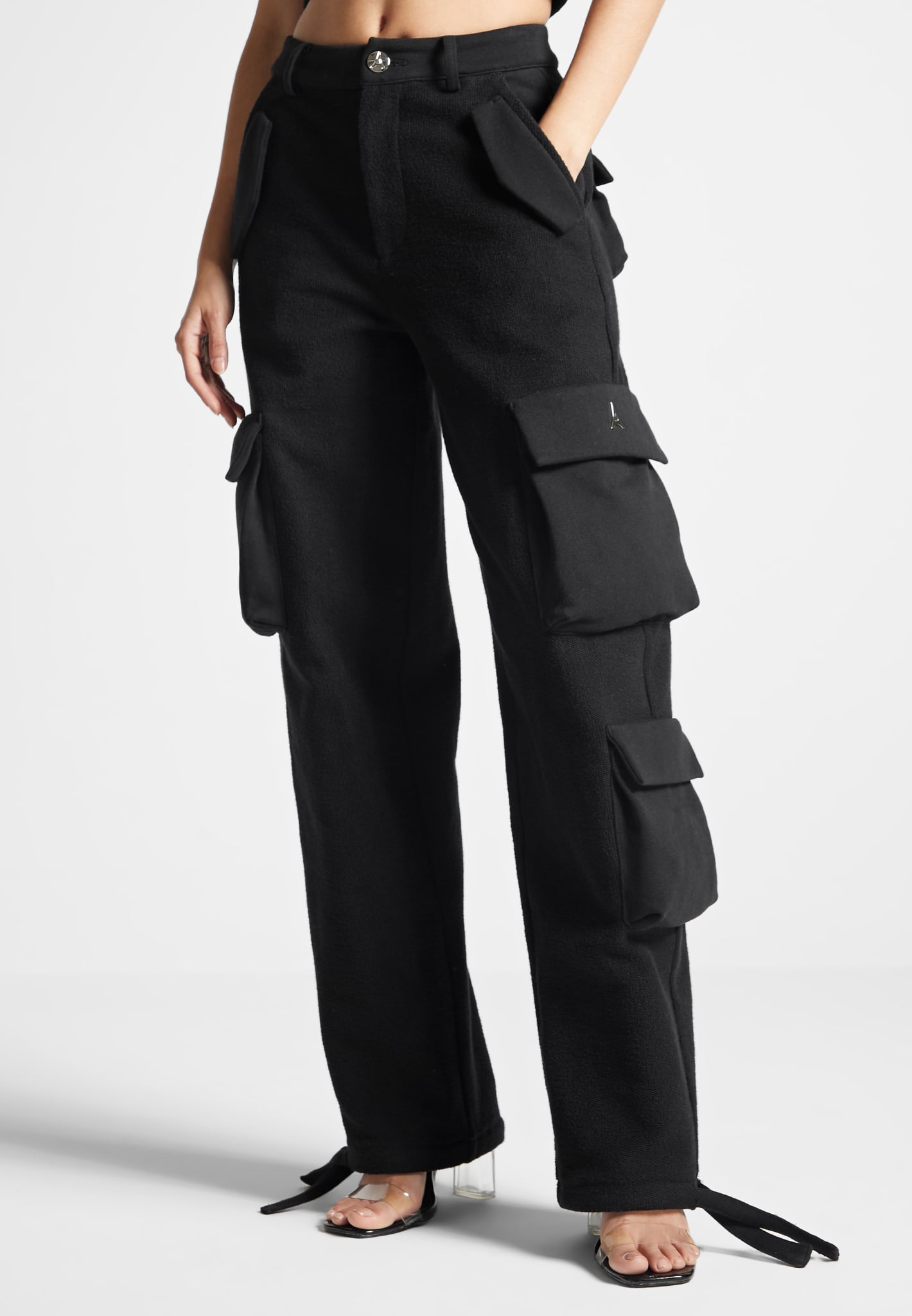 high-waisted-loopback-cargo-pants-black