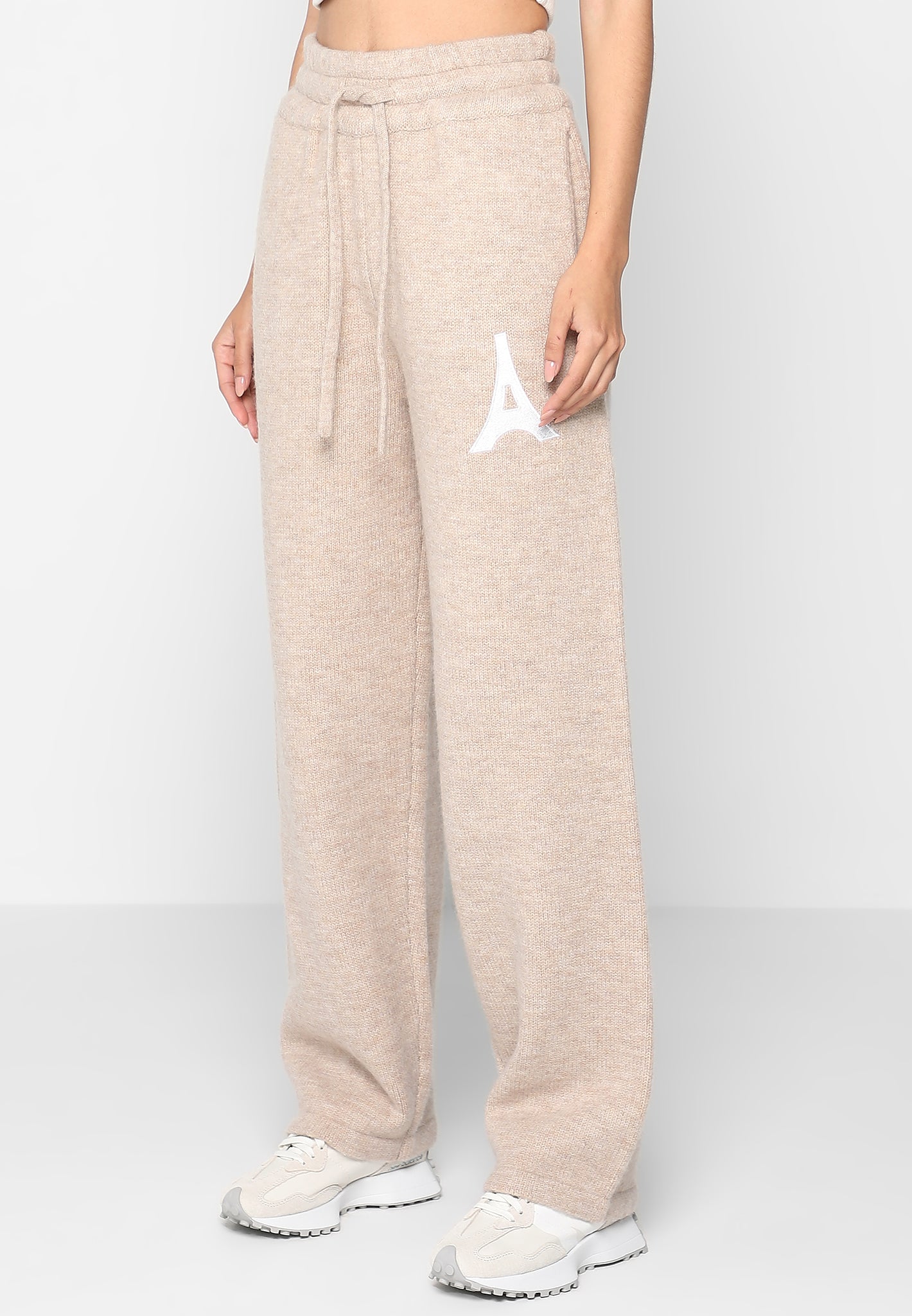 knitted-relaxed-fit-eiffel-joggers-beige