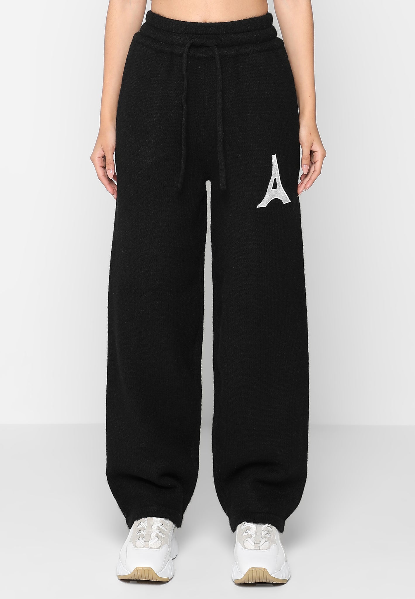 knitted-relaxed-fit-eiffel-joggers-black