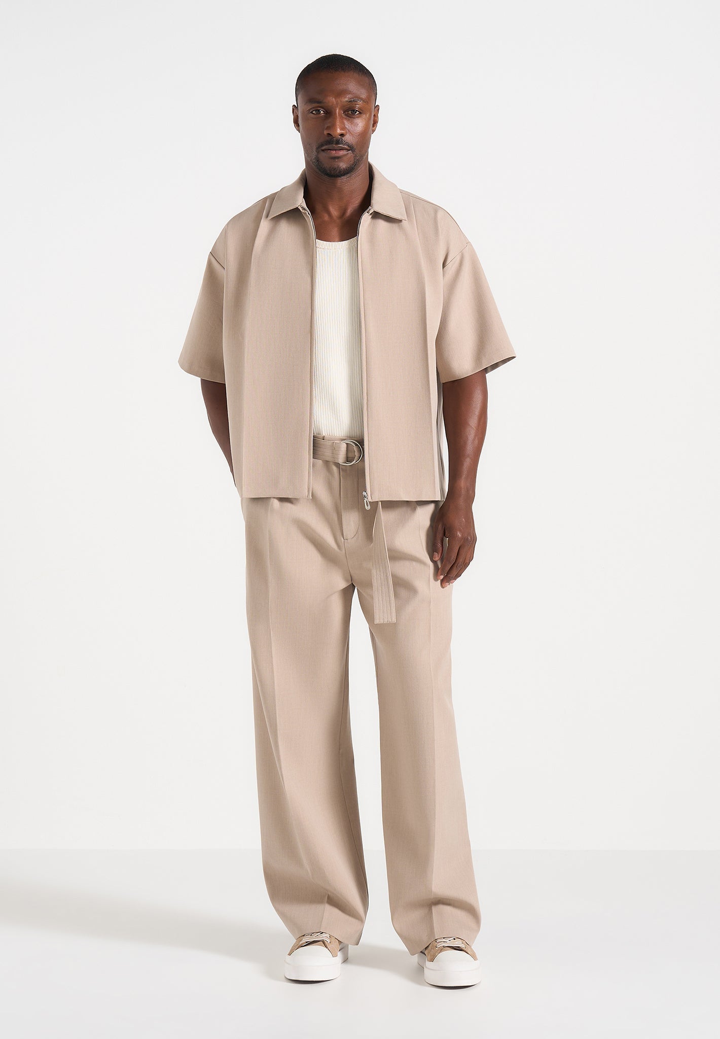 loic-wide-leg-tailored-trousers-with-belt-beige