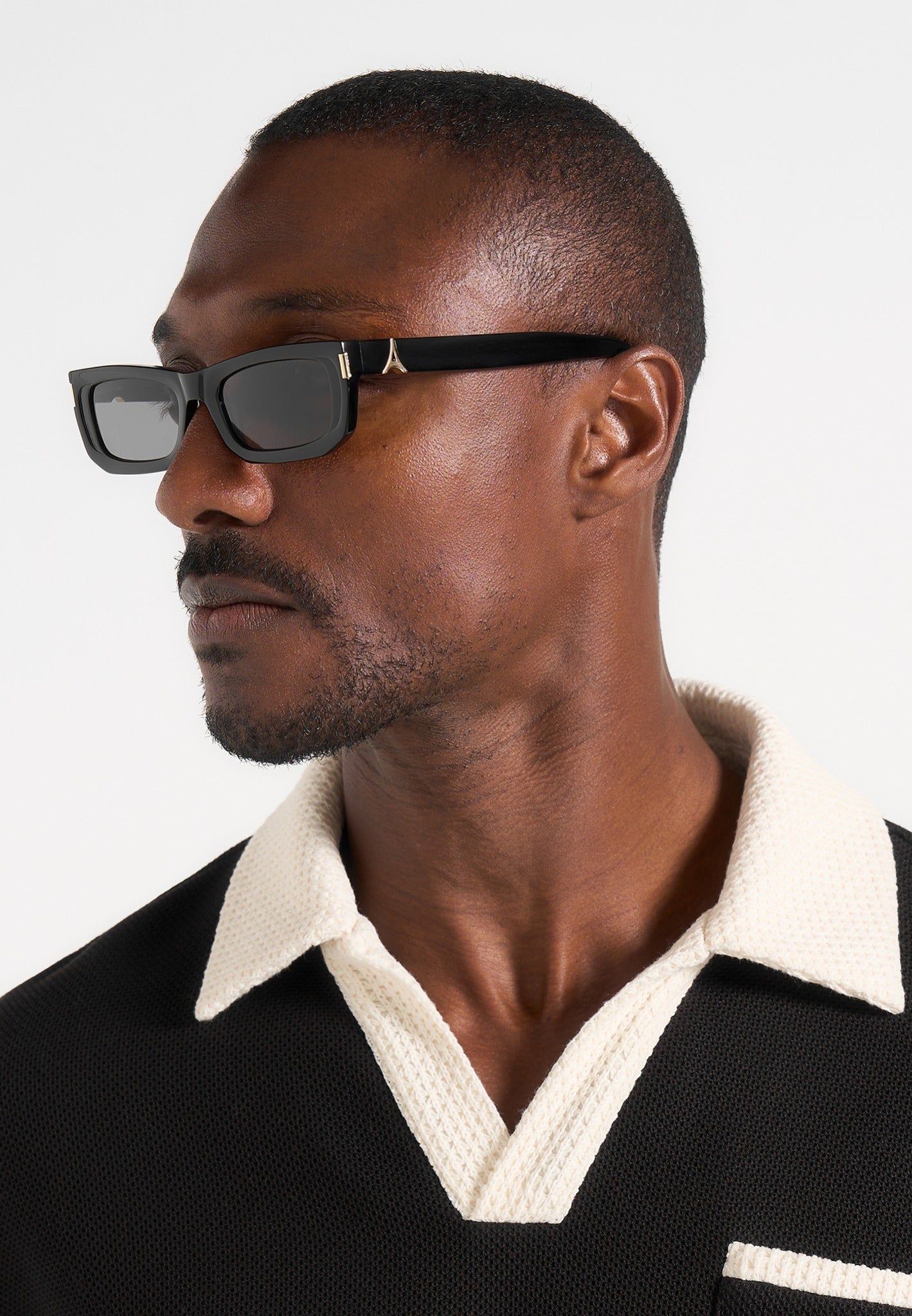 milan-curved-frame-sunglasses-black