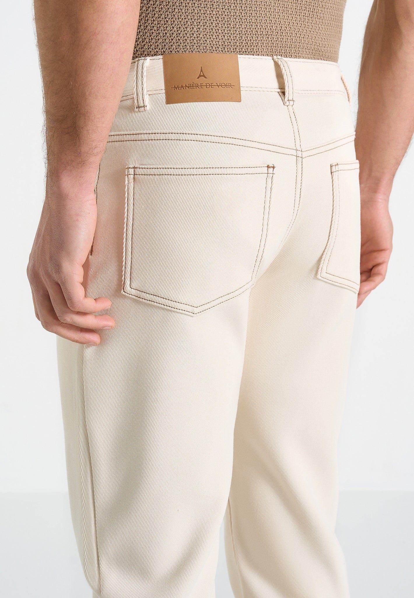 dn001-tapered-fit-jeans-cream