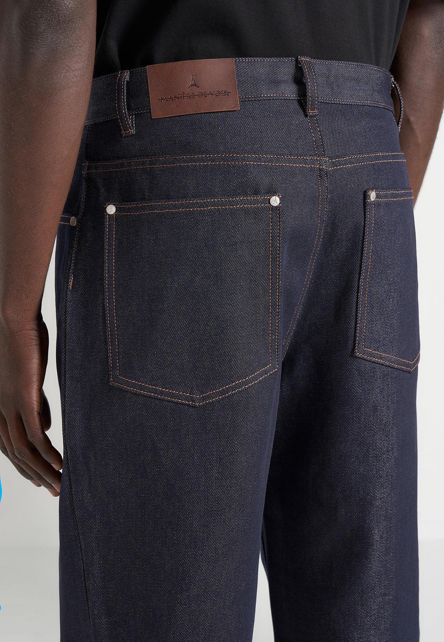 dn002-relaxed-fit-denim-jeans-indigo