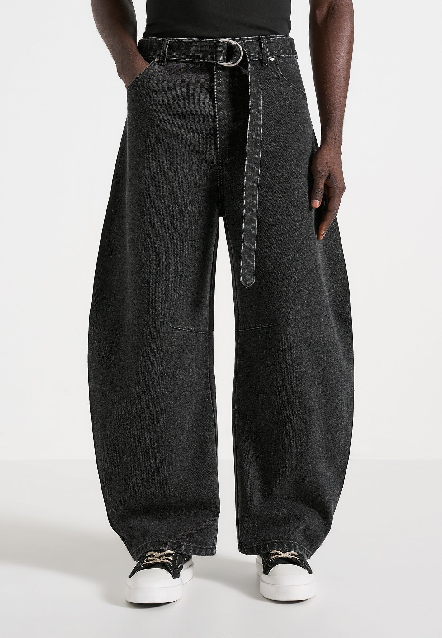 xander-barrel-leg-denim-jeans-black 