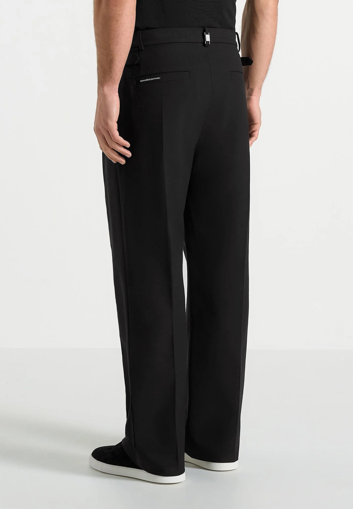 Pierre - Relaxed Fit Pleated Tailored Trousers - Black