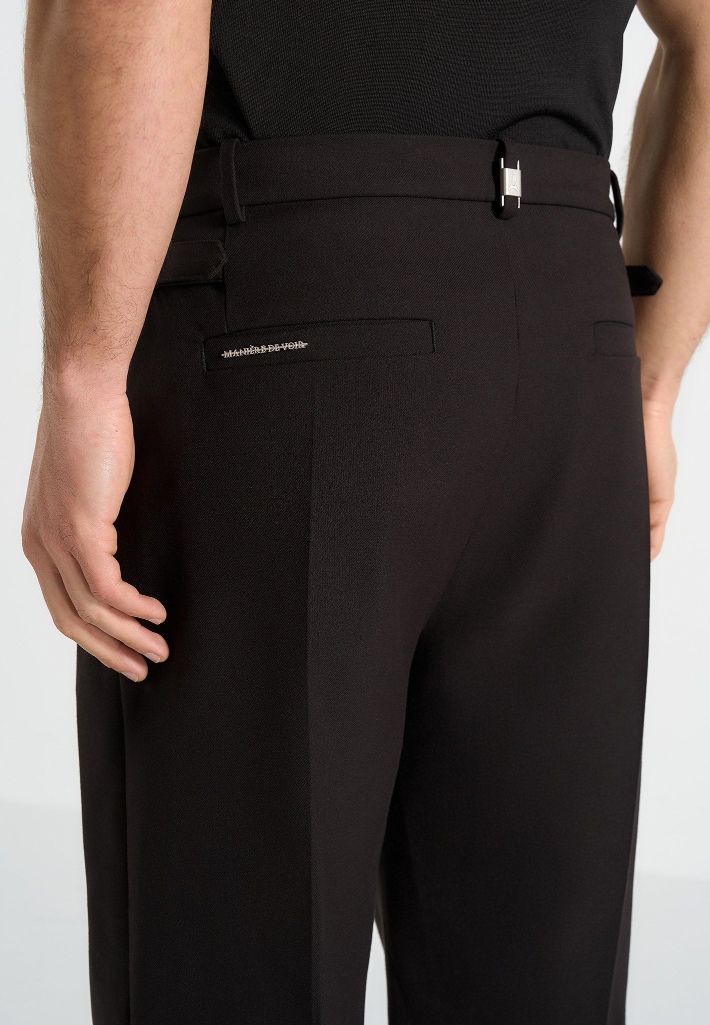 pierre-relaxed-fit-pleated-tailored-trousers-black-2