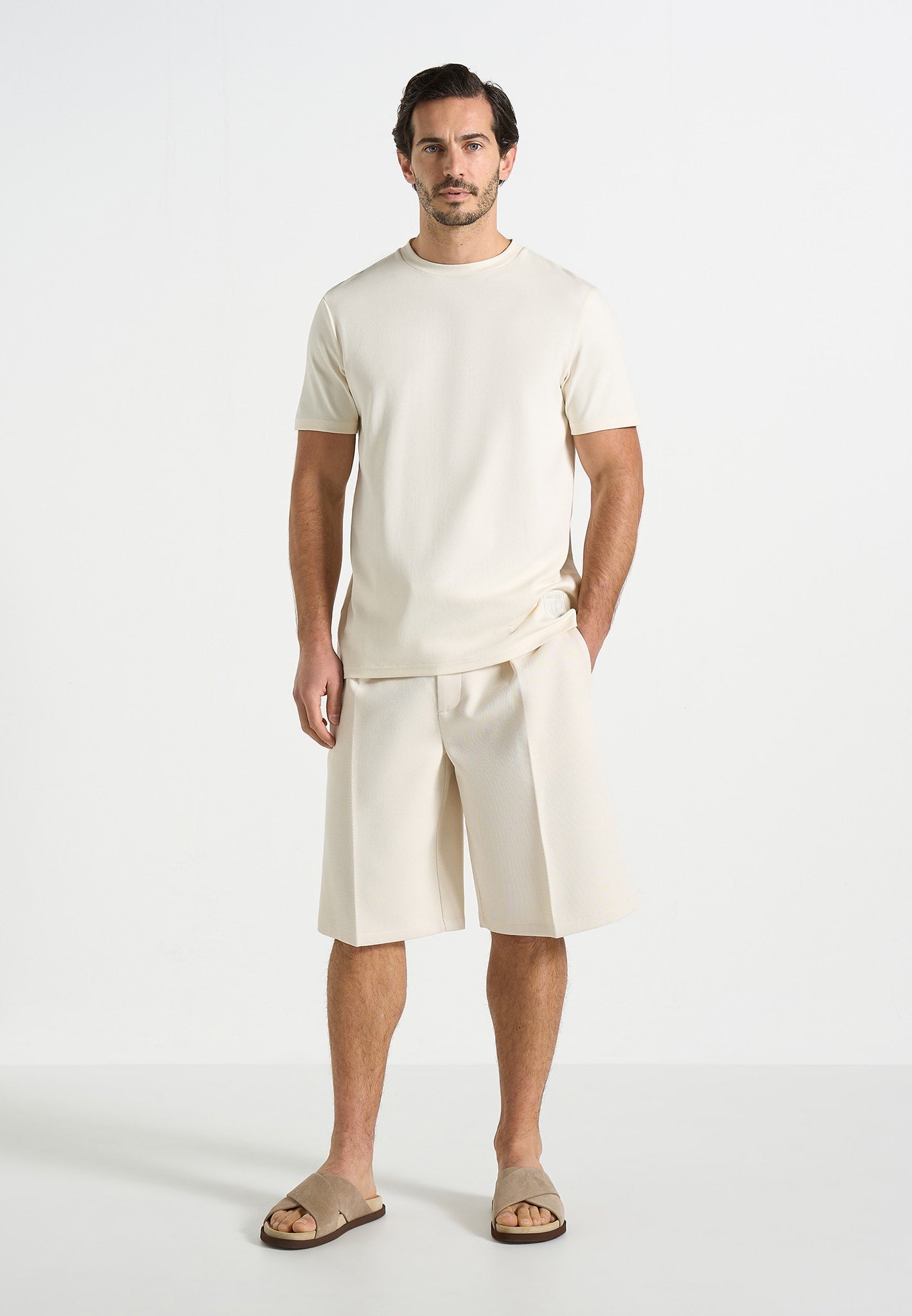 auguste-tailored-twill-bermuda-shorts-cream 
