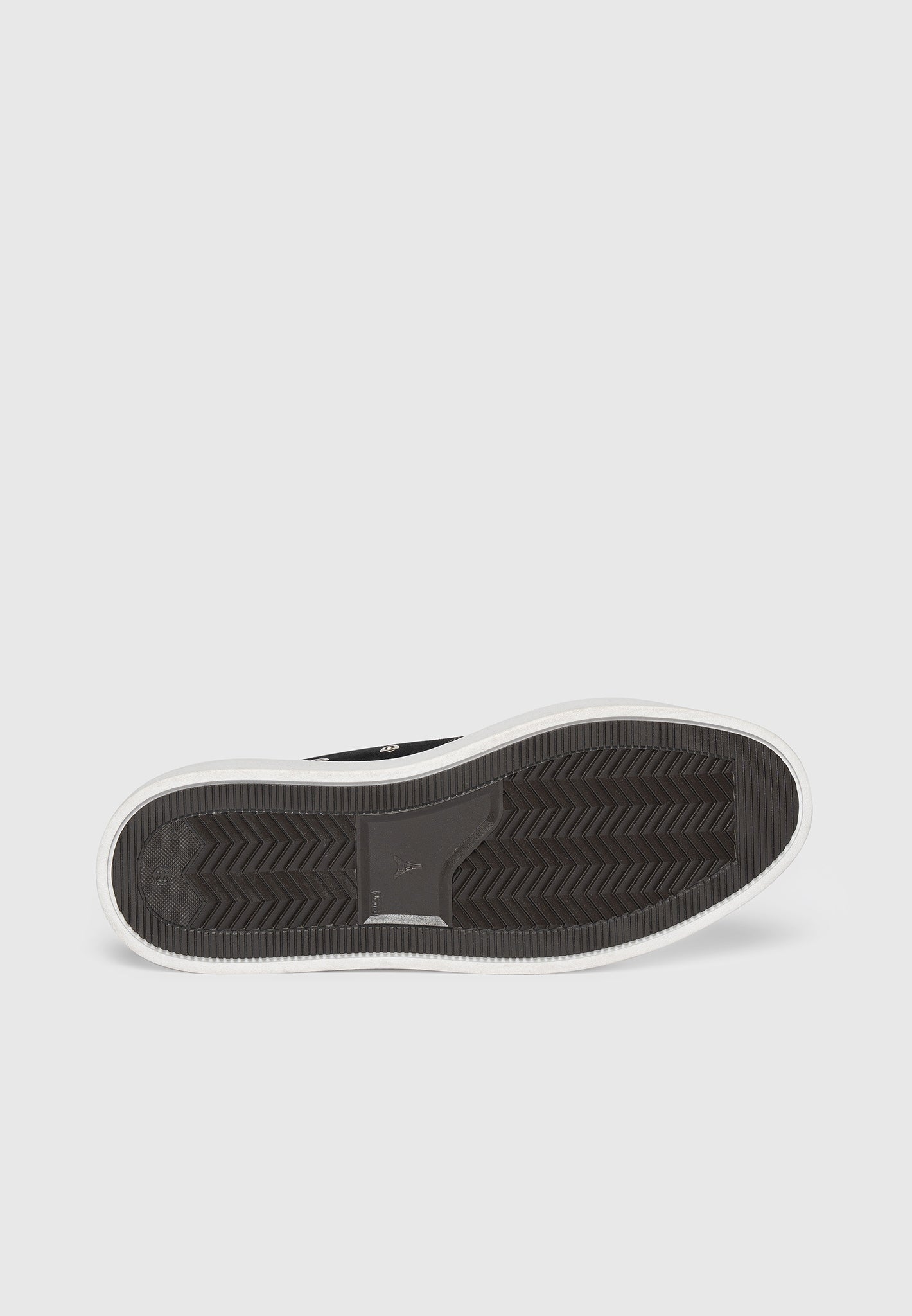 vienna-suede-contrast-stitch-sneaker-black