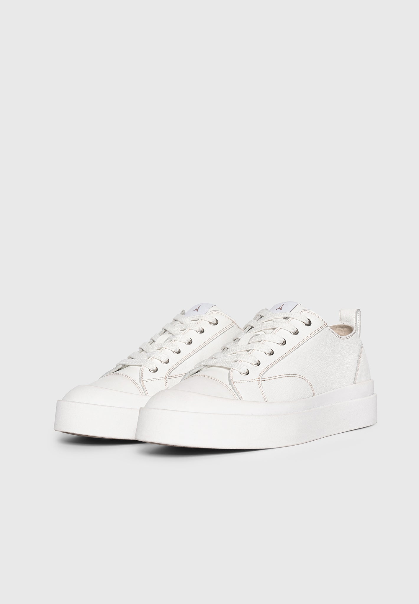 mens-vienna-leather-contrast-stitch-sneakers-white