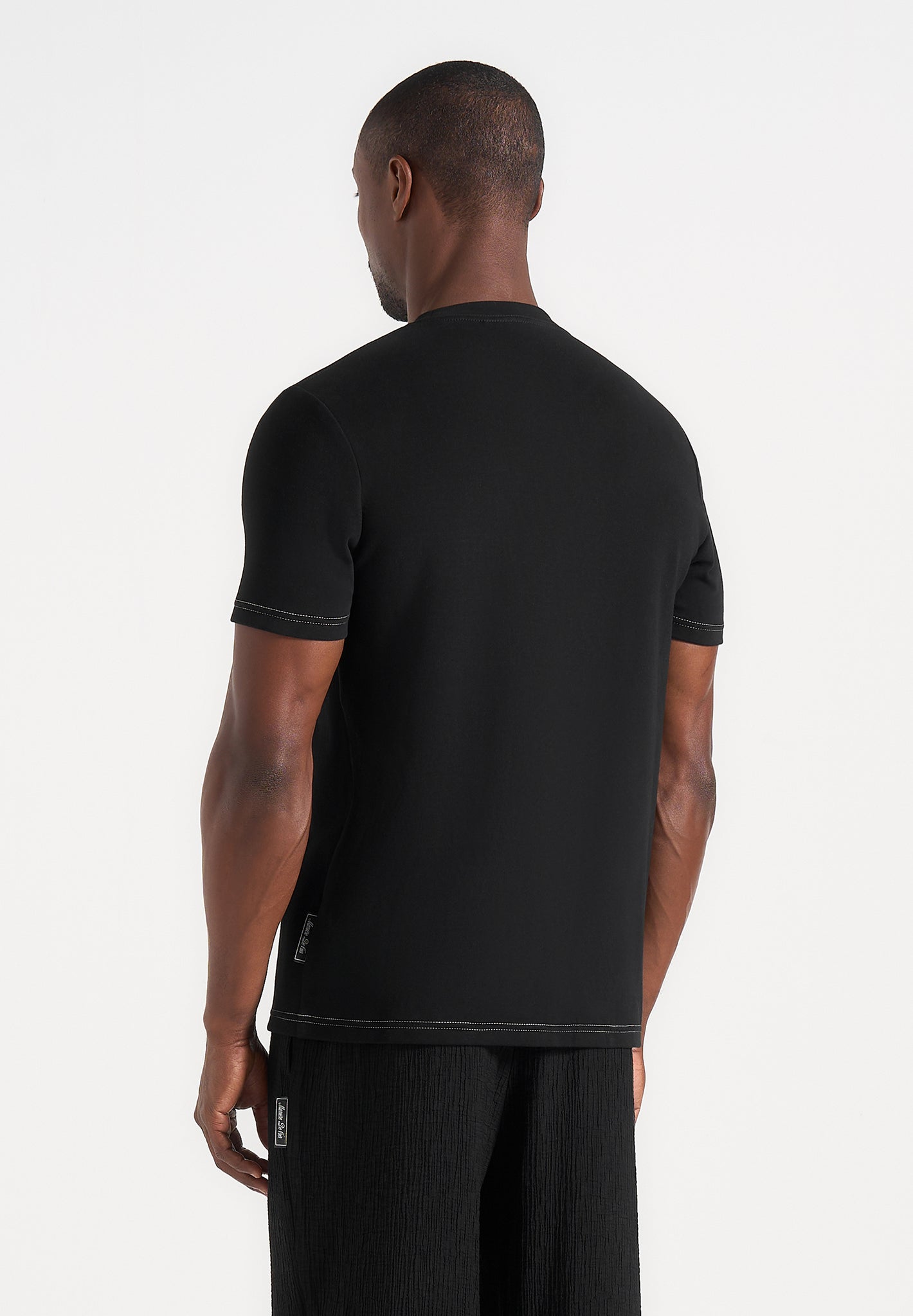 Joris - Whipstitch Pocket Detail T-Shirt - Black