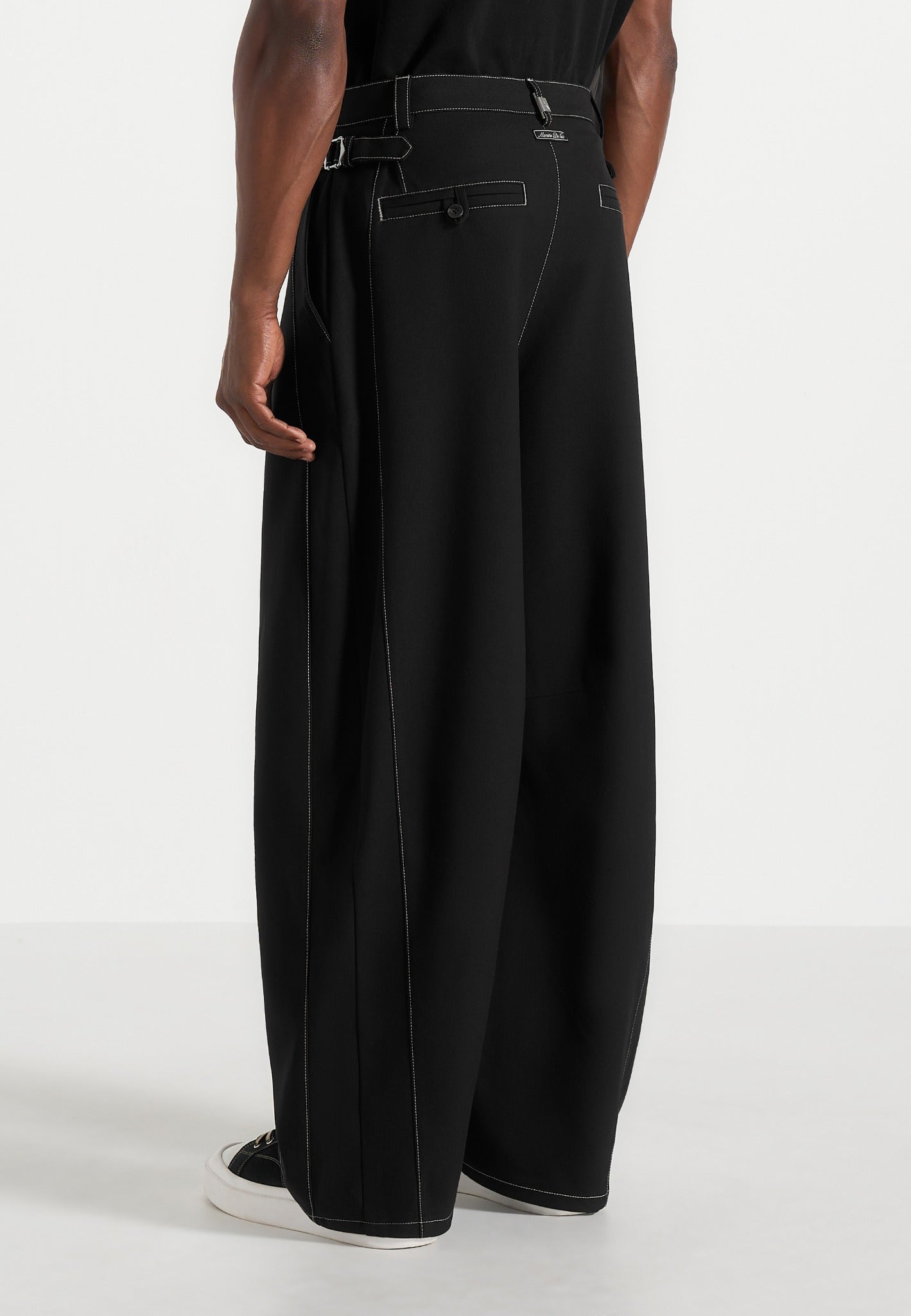 Marceau - Contrast Stitch Barrel Leg Pants - Black