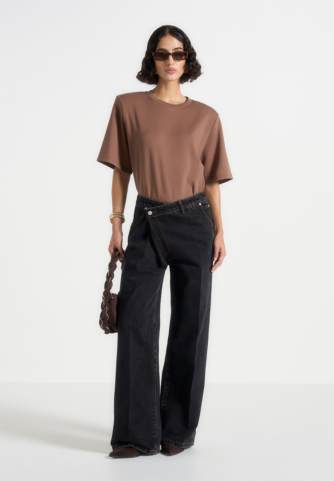 bs002-wide-shoulder-bodysuit-t-shirt-brown 