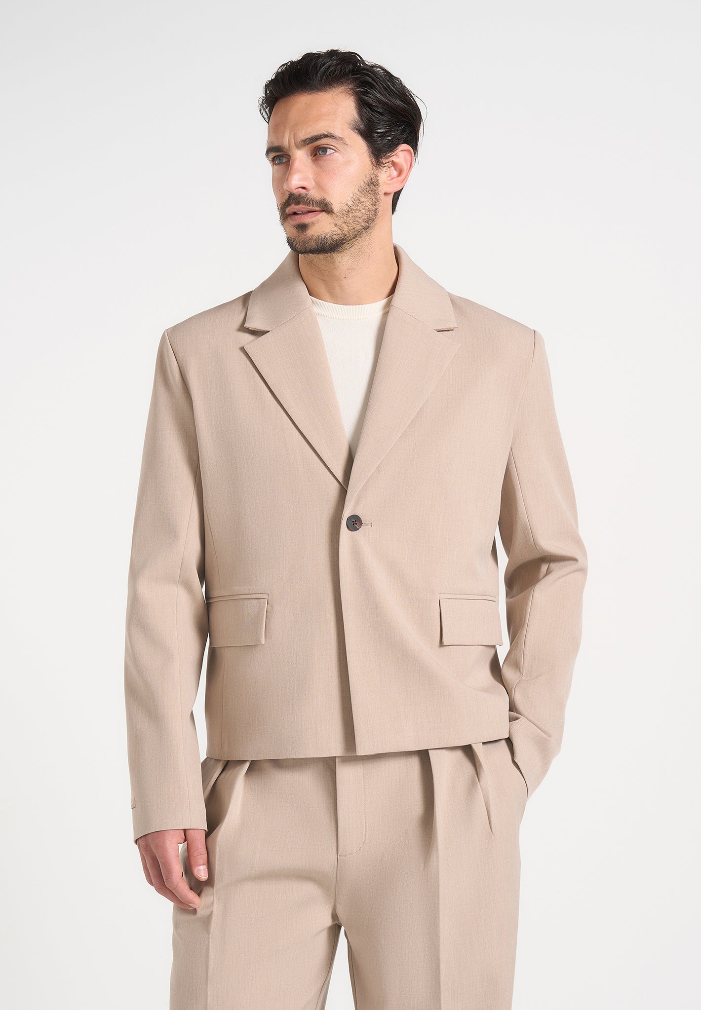 silas-tailored-cropped-blazer-beige 