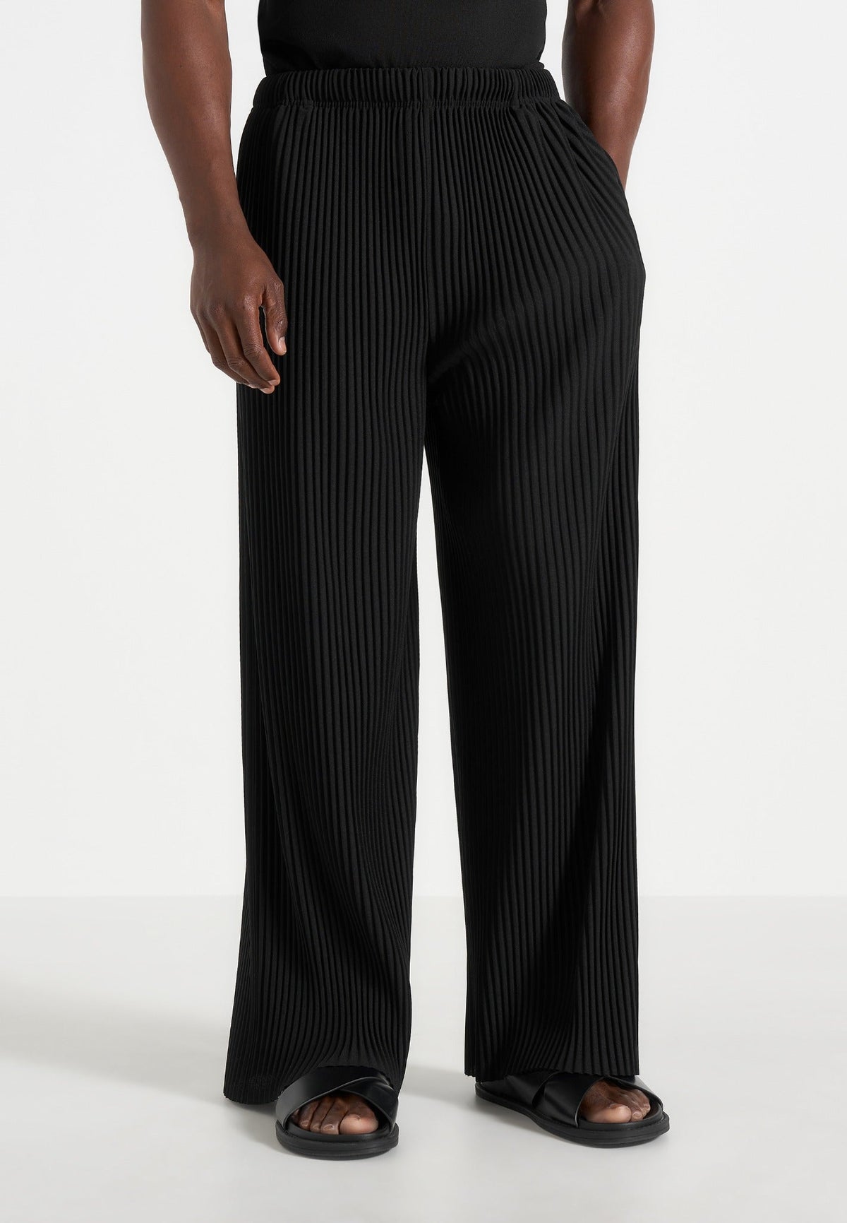Jonas - Pleated Wide Leg Pants - Black