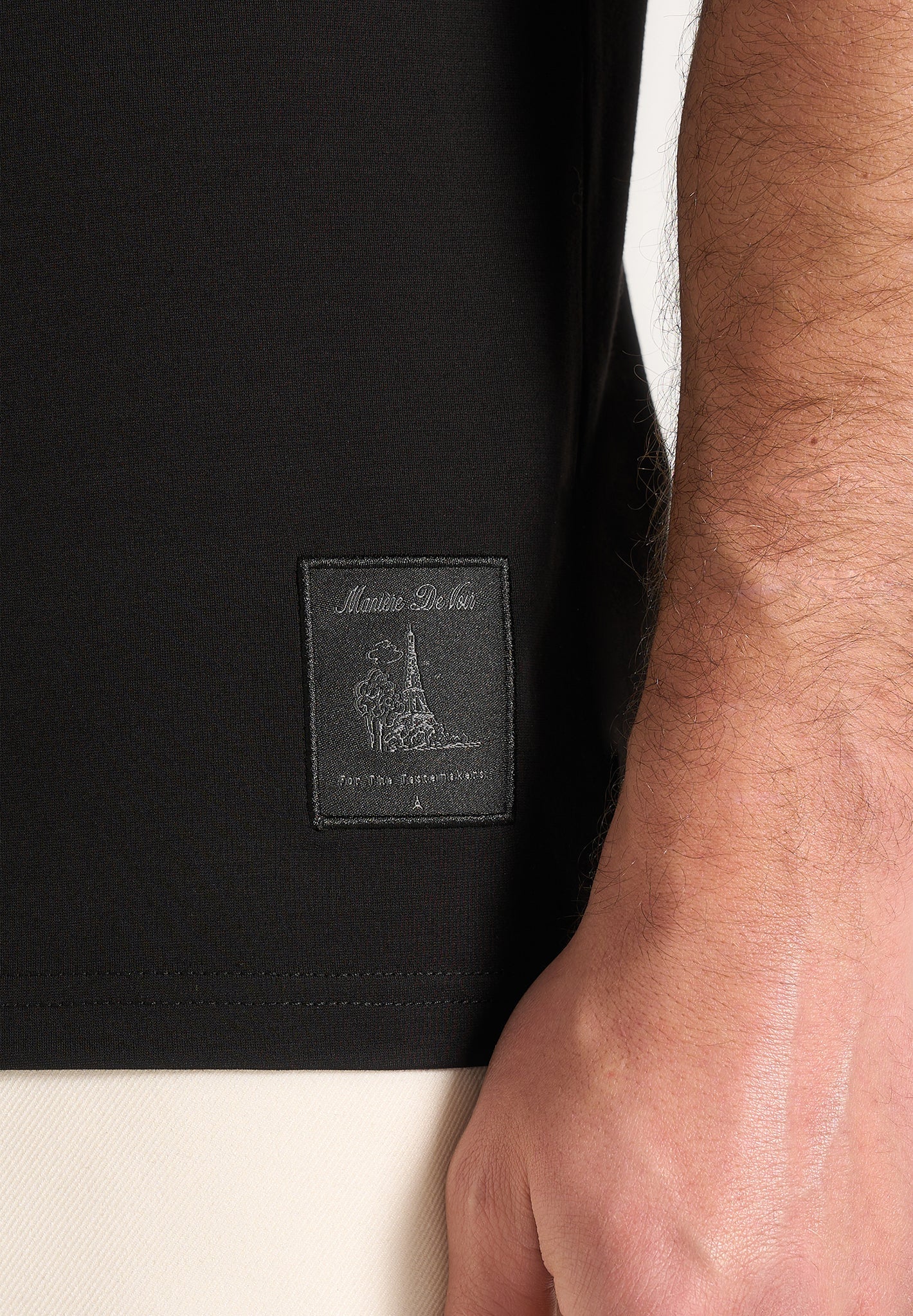 ts003-fitted-luxe-t-shirt-black-1