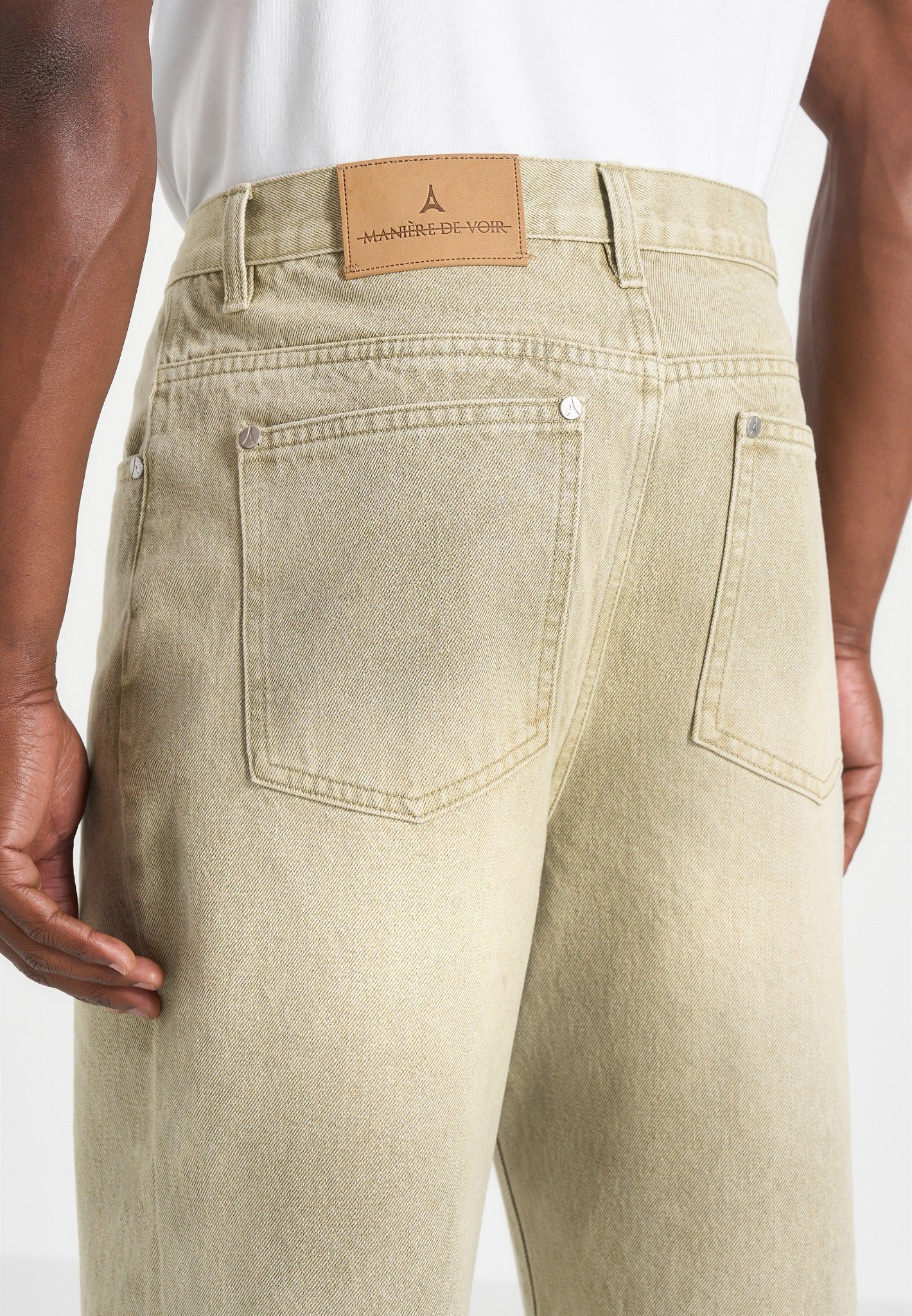 dn002-relaxed-fit-denim-jeans-sage