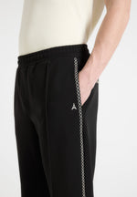 gael-contrast-whipstitch-relaxed-track-pants-black
