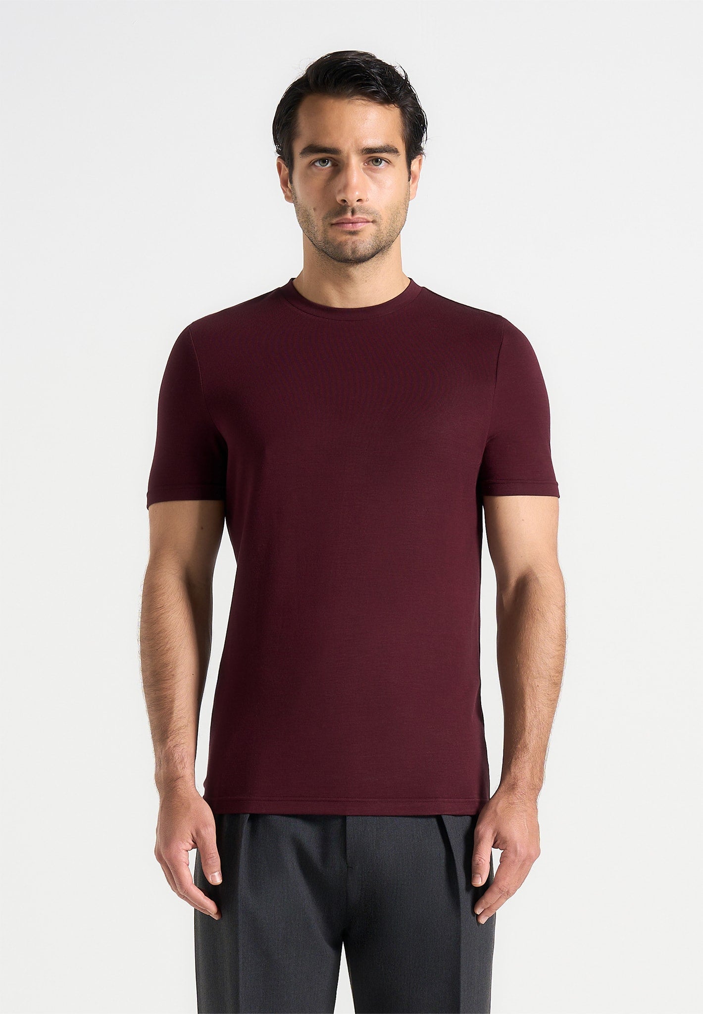 armand-fitted-luxe-t-shirt-wine-red