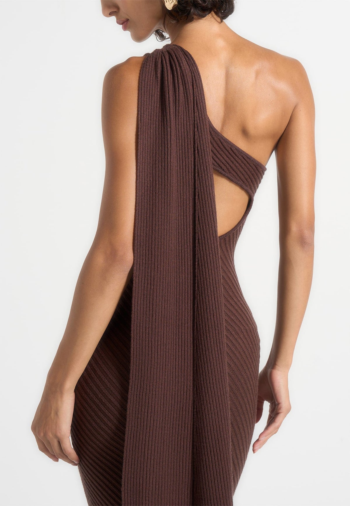 Laya - Asymmetric Knit Maxi Dress With Scarf - Brown