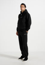 js005-signature-regular-fit-cuffed-joggers-black