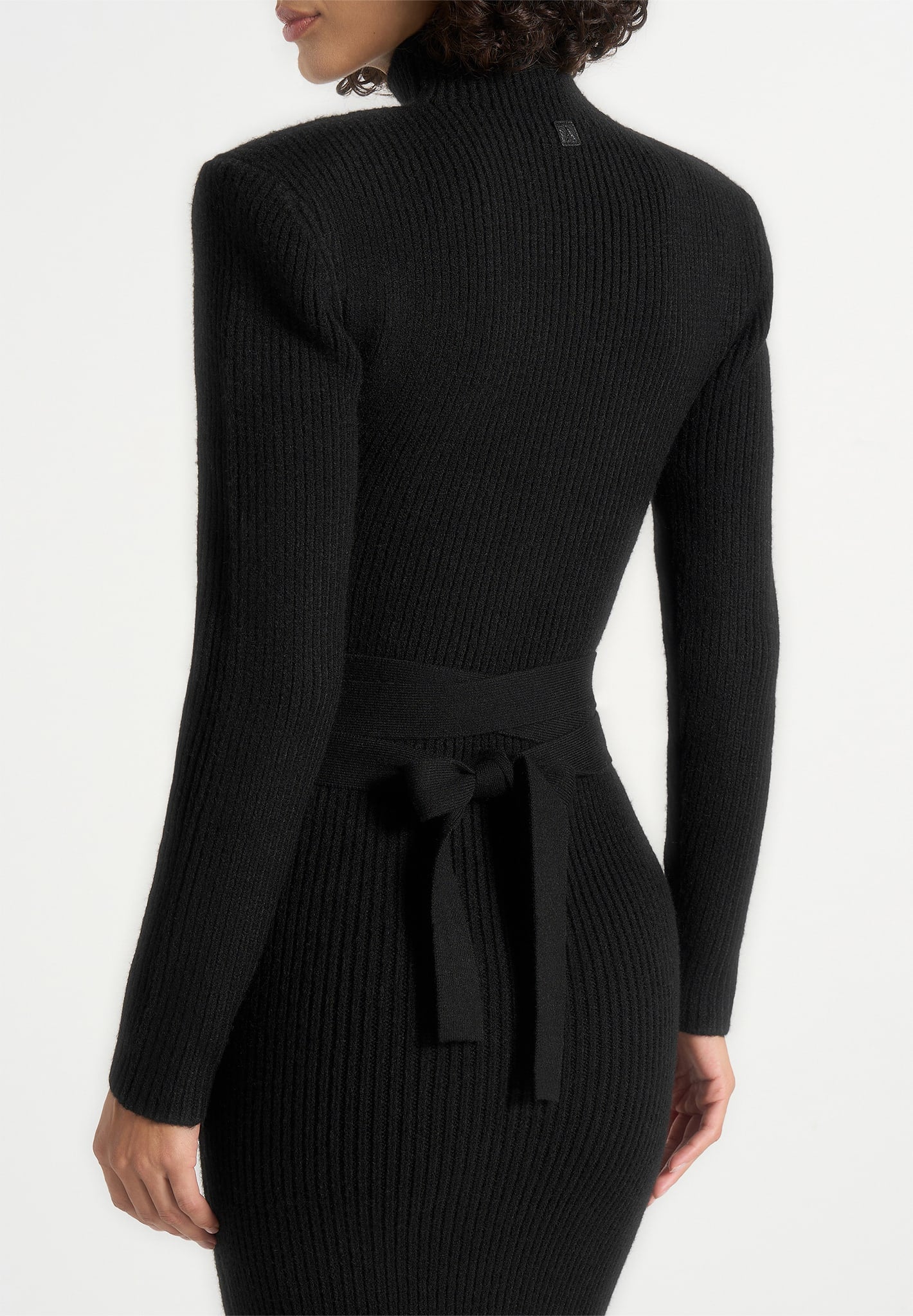 Hana - Wide Shoulder Knit Dress With Waist Tie - Black