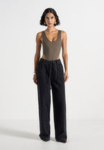 Noa - V-Neck Bodysuit - Olive