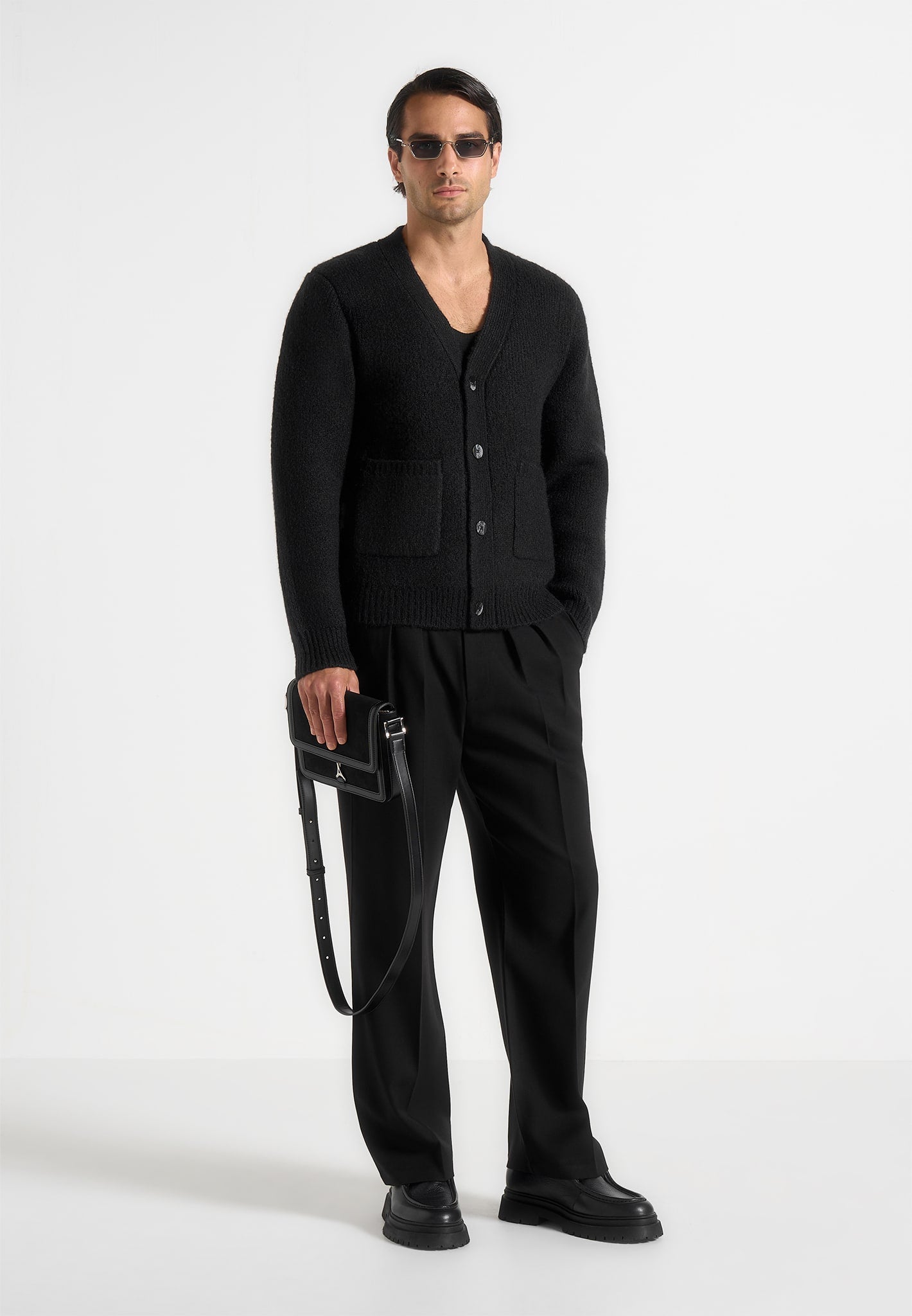 kw002-wool-knit-cardigan-black